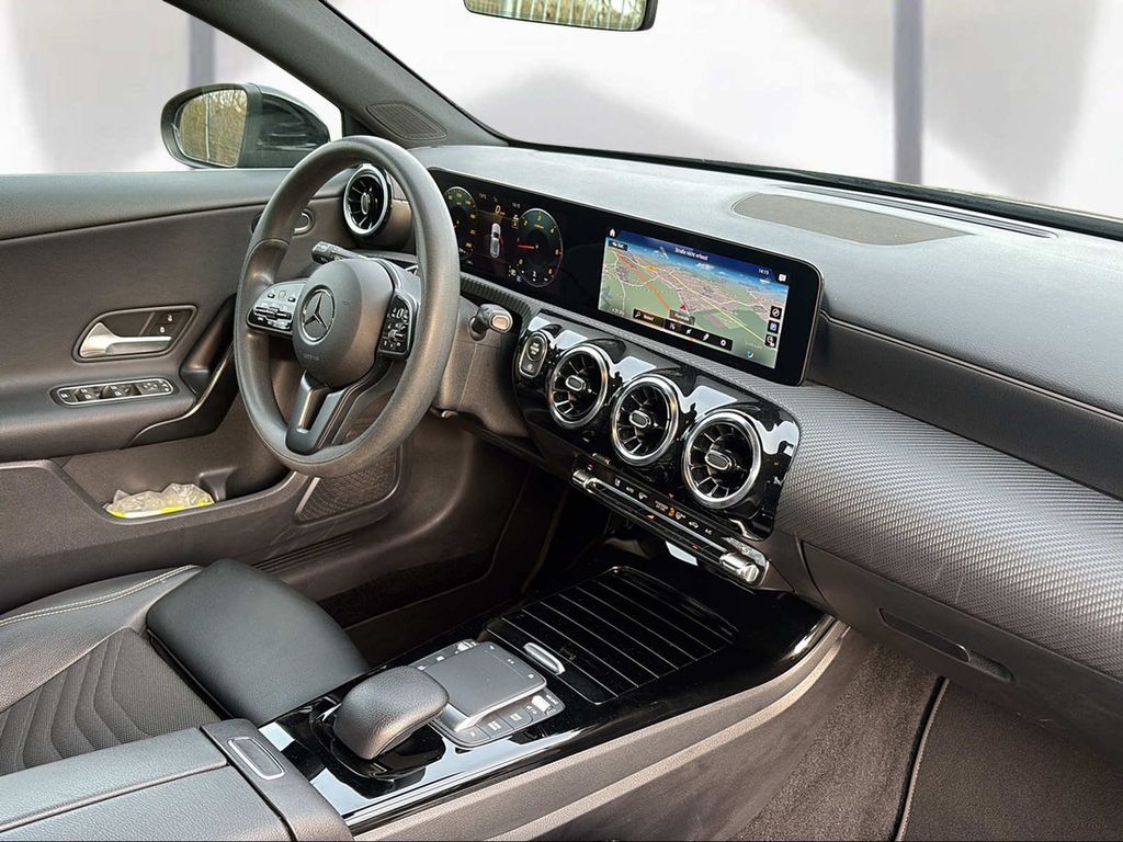 Mercedes-Benz A 200 2022