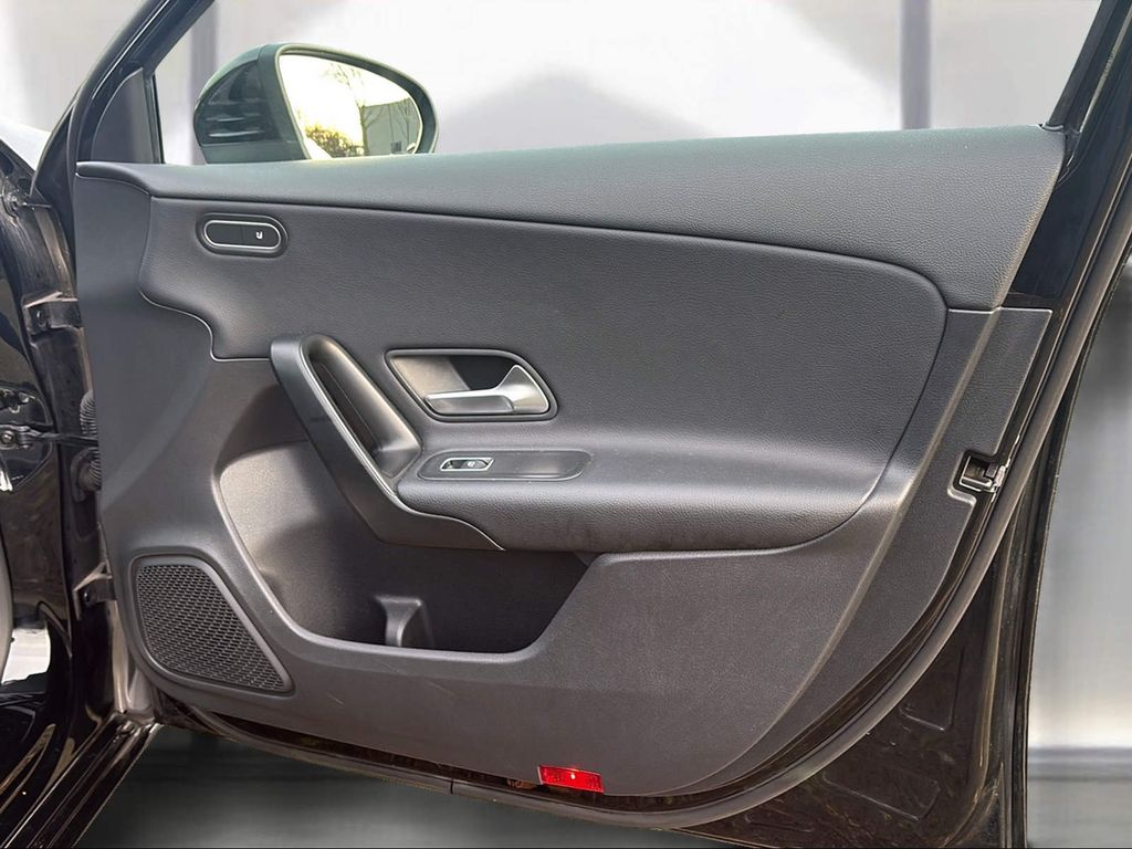 Mercedes-Benz A 200 2022
