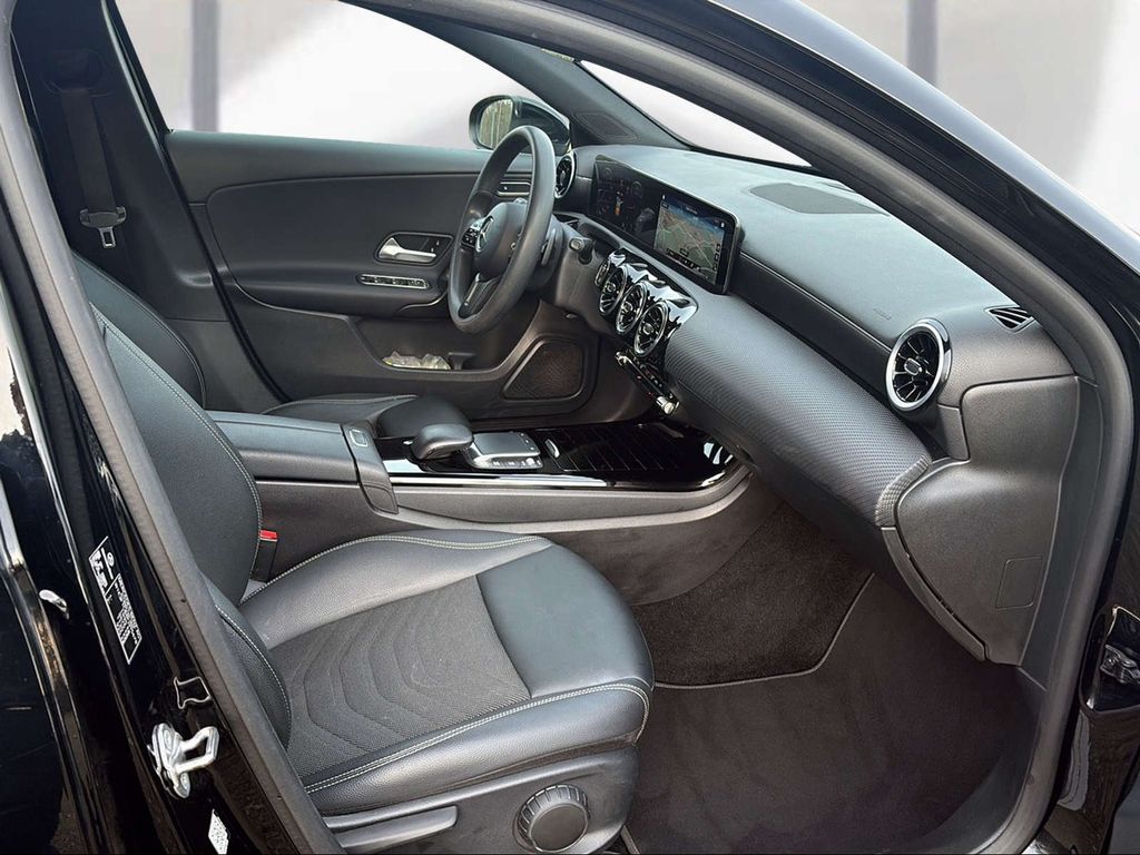 Mercedes-Benz A 200 2022