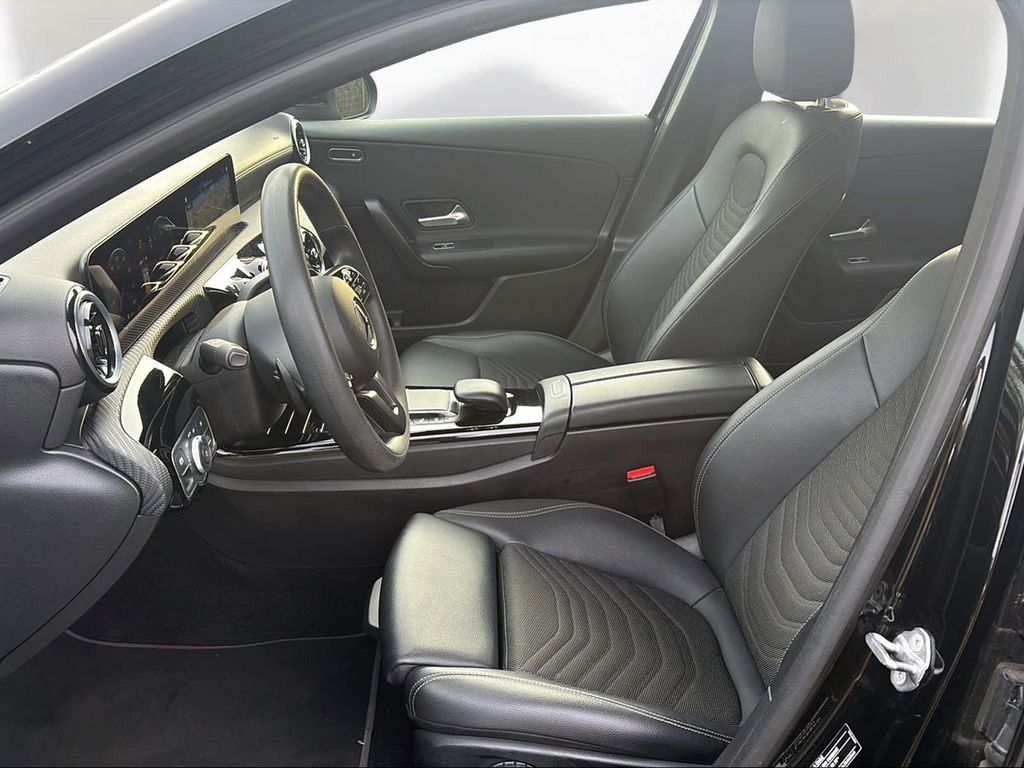 Mercedes-Benz A 200 2022