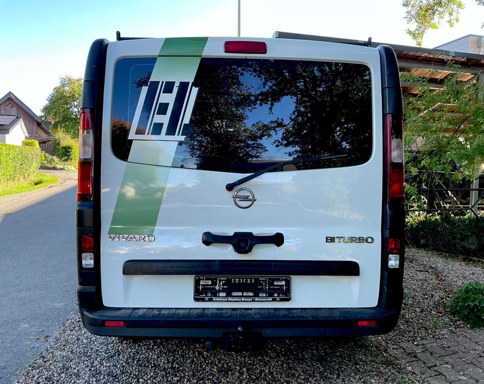 Opel Vivaro 2015