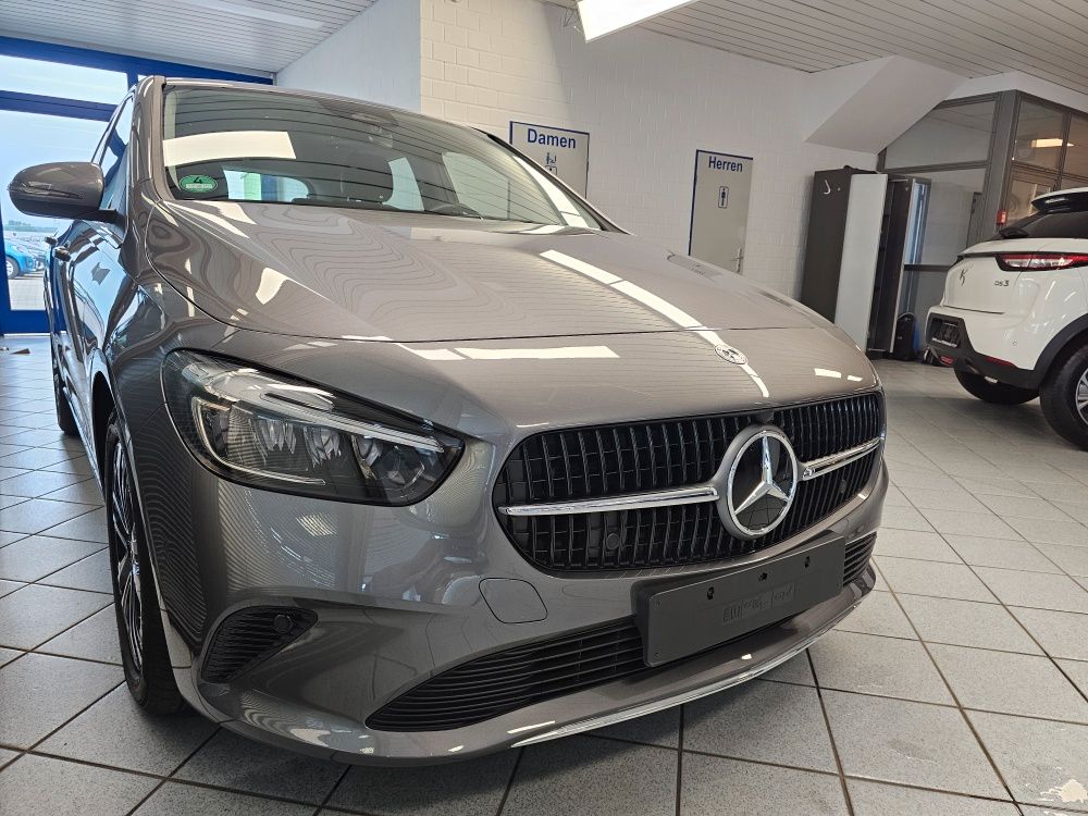 Mercedes-Benz B 180 2024