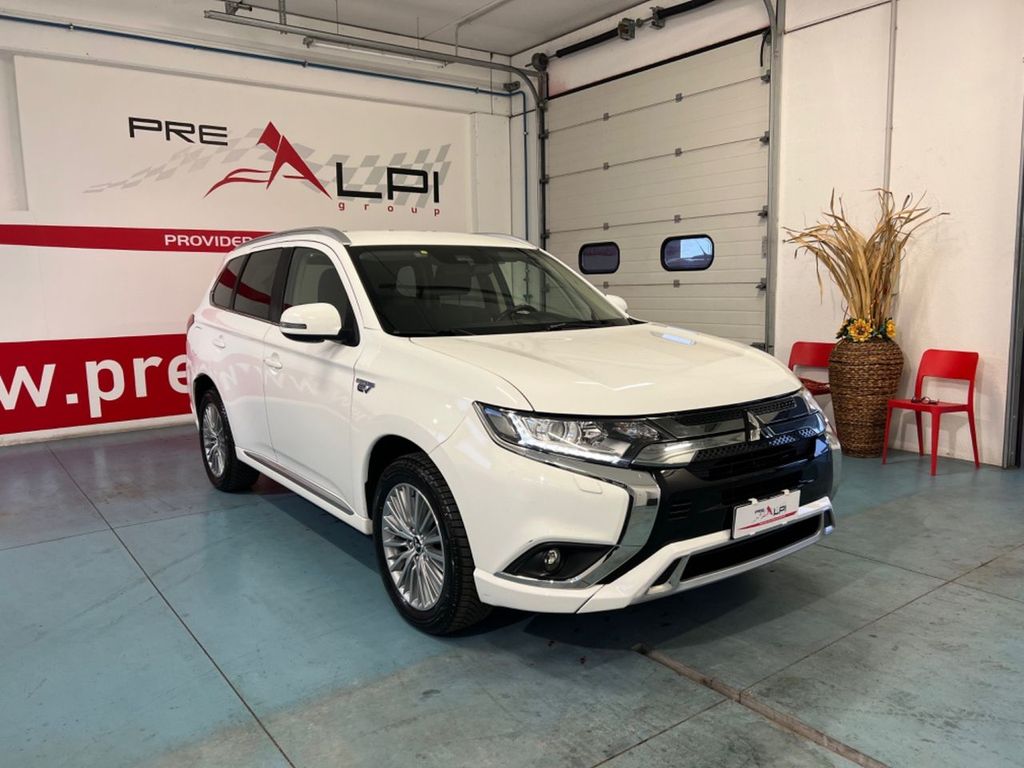 Mitsubishi Outlander 2020