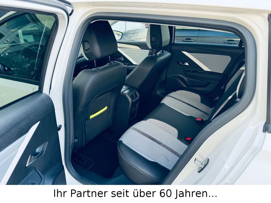 Opel Astra 2024