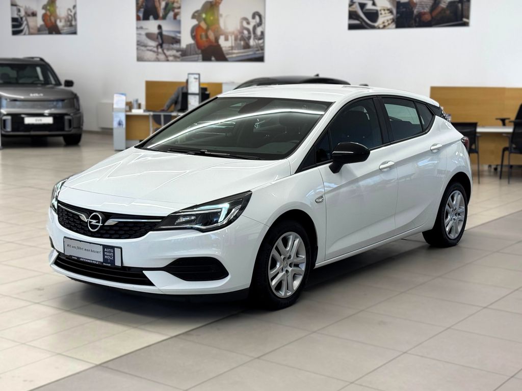 Opel Astra 2022
