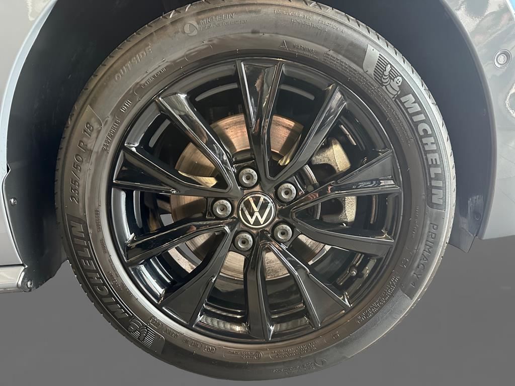 Volkswagen T7 Multivan 2023