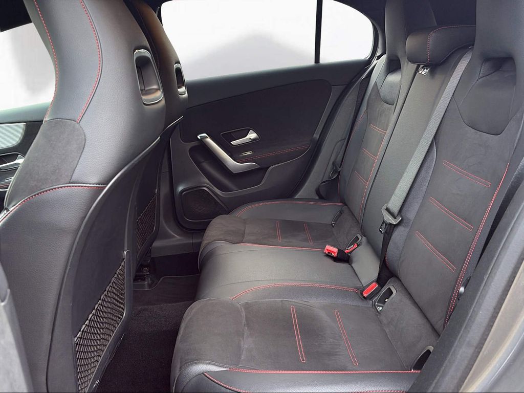 Mercedes-Benz A 200 2021