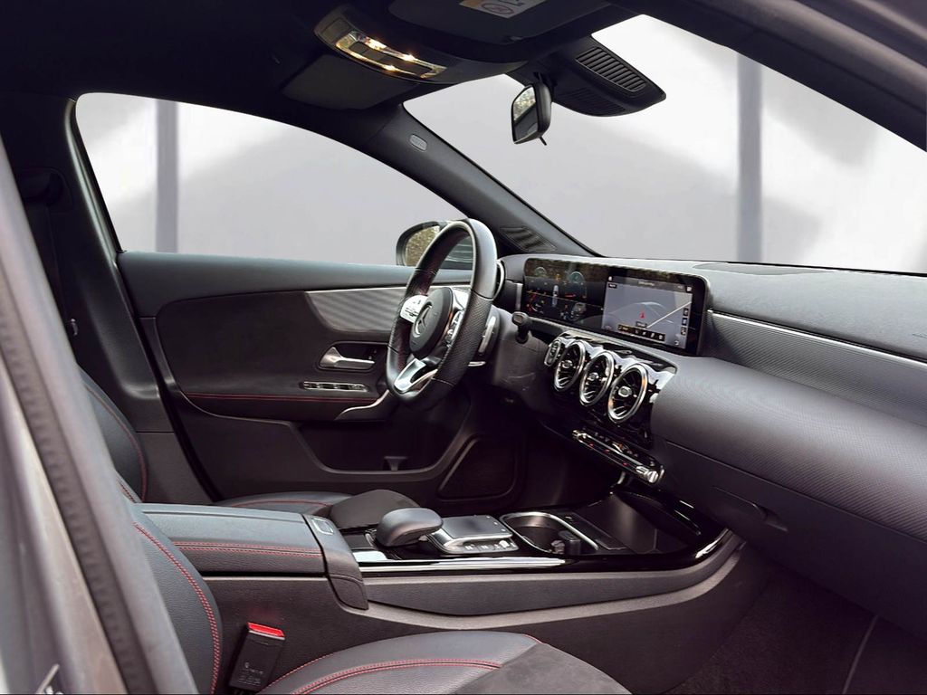 Mercedes-Benz A 200 2021