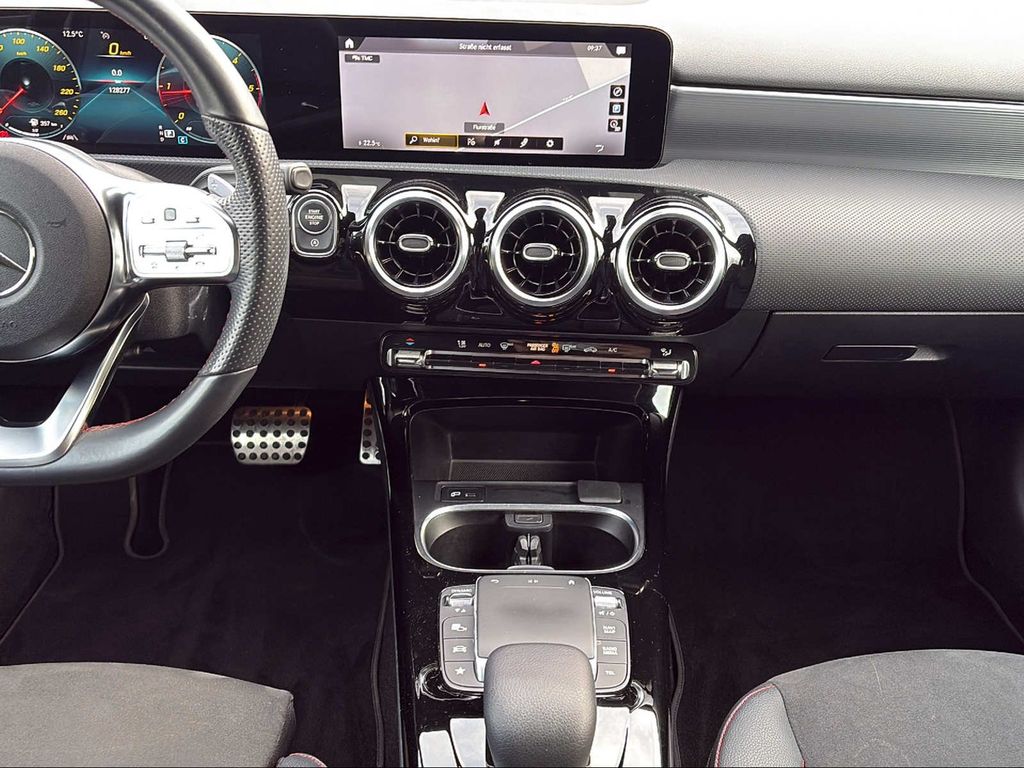 Mercedes-Benz A 200 2021