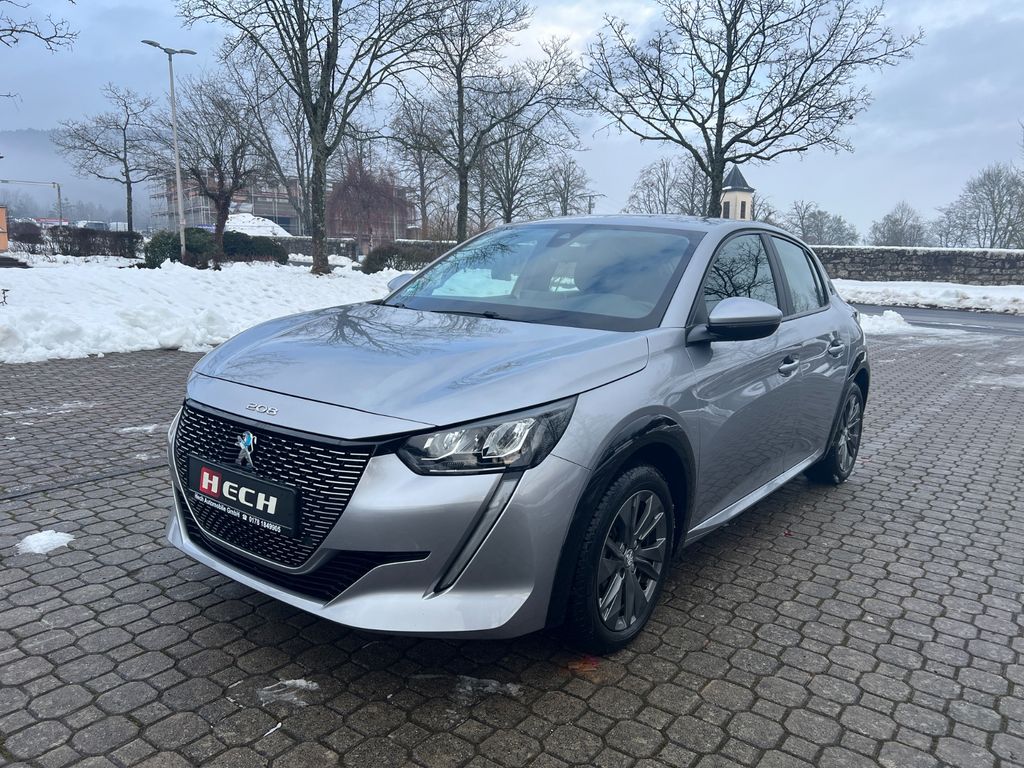 Peugeot 208 2021