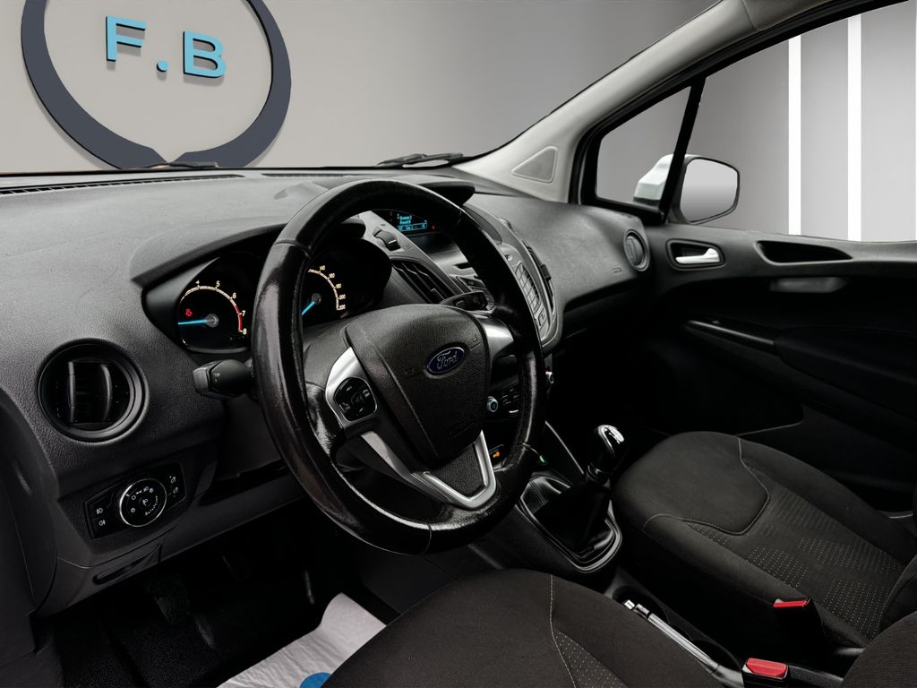 Ford Transit Courier 2018