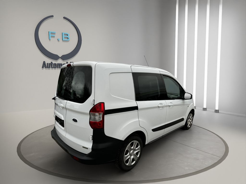 Ford Transit Courier 2018
