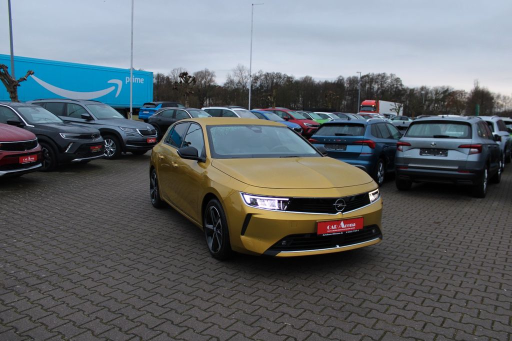 Opel Astra 2022