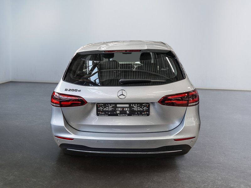 Mercedes-Benz B 200 2022