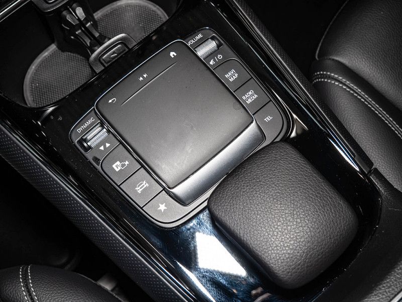 Mercedes-Benz B 200 2022