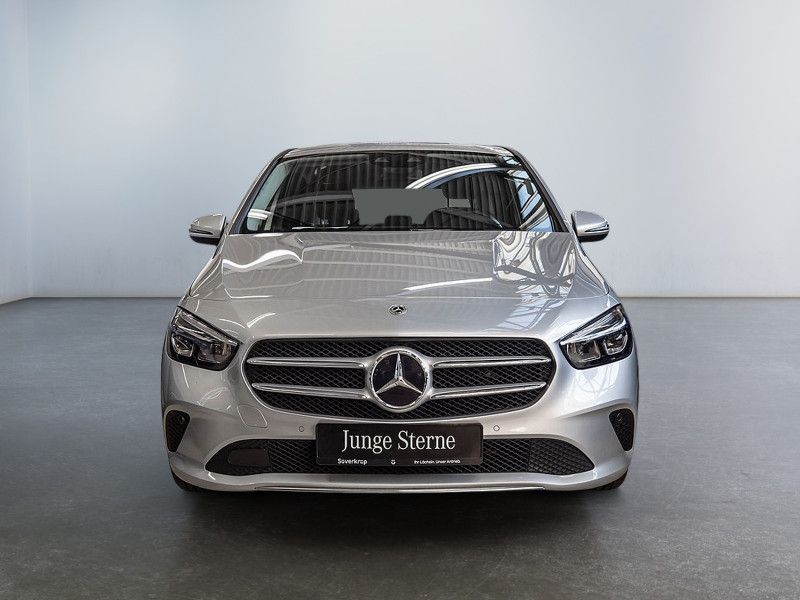 Mercedes-Benz B 200 2022