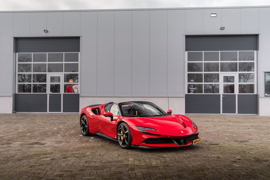 Ferrari SF90 2024