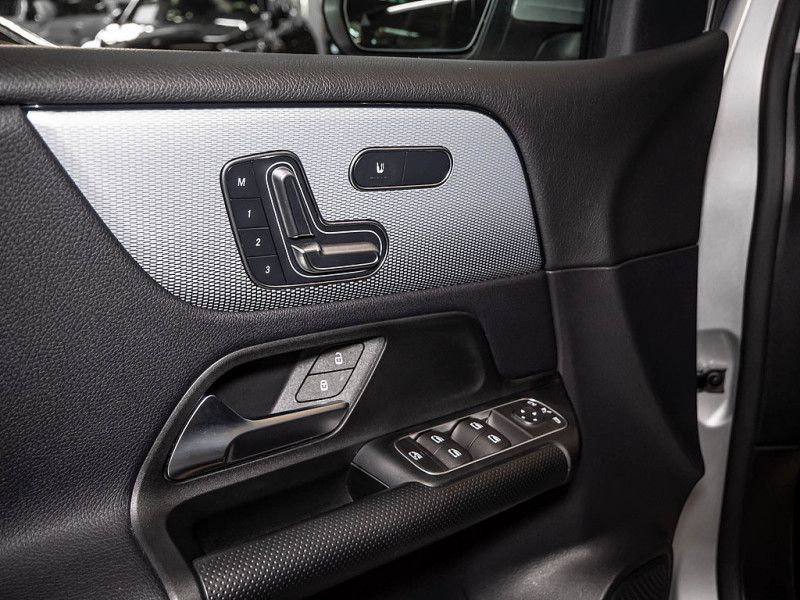 Mercedes-Benz B 200 2022