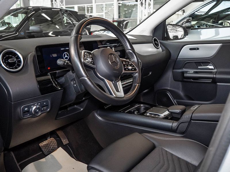 Mercedes-Benz B 200 2022