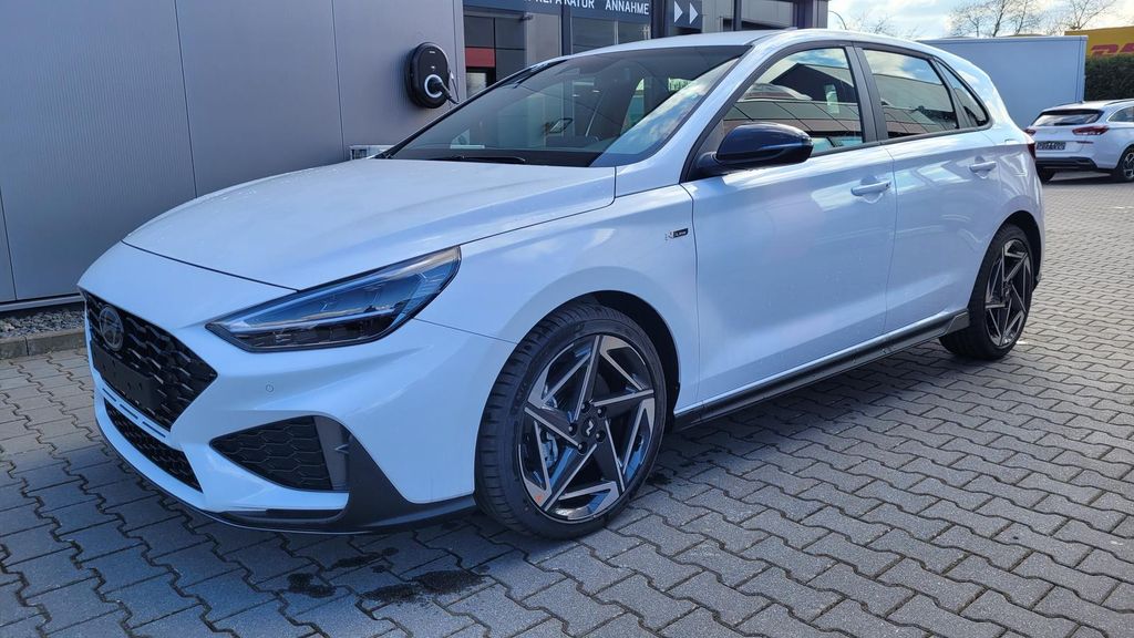 Hyundai i30 2025
