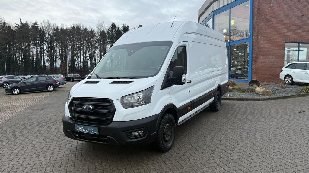 Ford Transit 2023