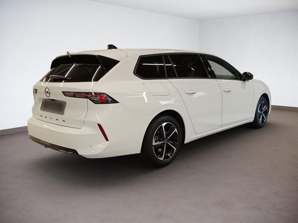 Opel Astra 2024