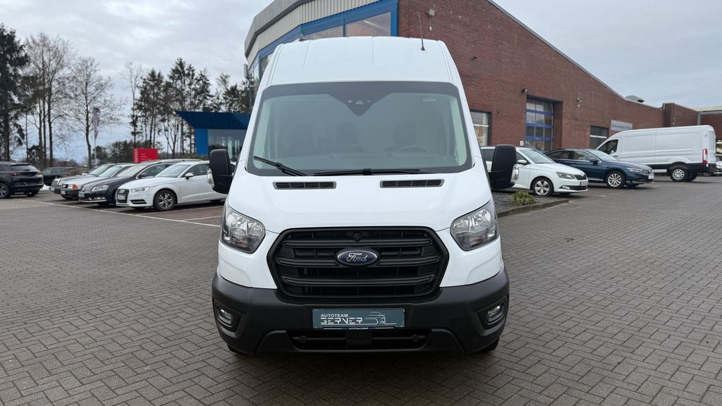 Ford Transit 2023