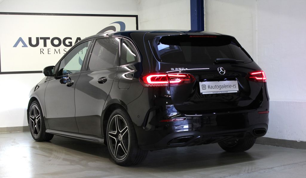 Mercedes-Benz B 250 2022
