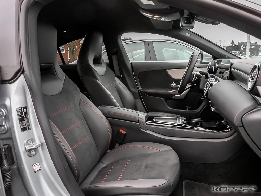 Mercedes-Benz CLA 200 2024