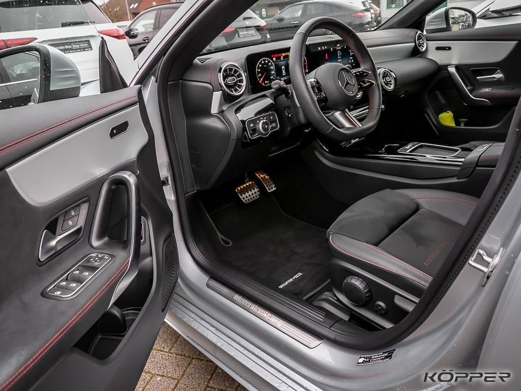 Mercedes-Benz CLA 200 2024