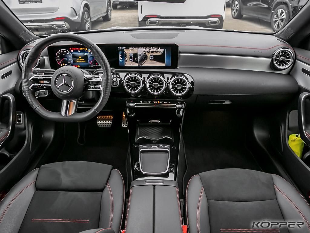 Mercedes-Benz CLA 200 2024