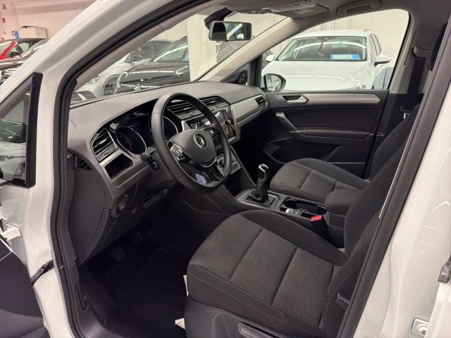 Volkswagen Touran 2021