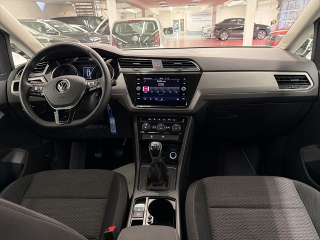 Volkswagen Touran 2021