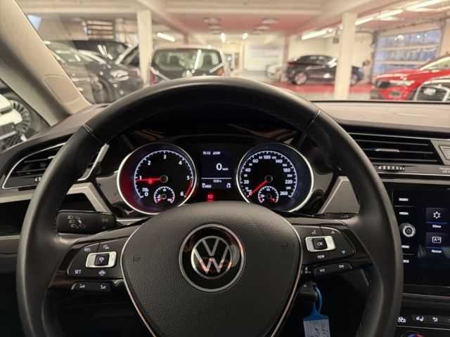 Volkswagen Touran 2021