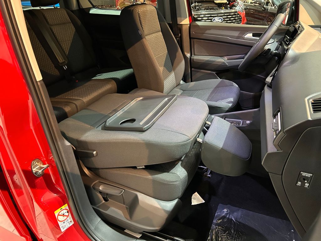 Ford Grand Tourneo 2025