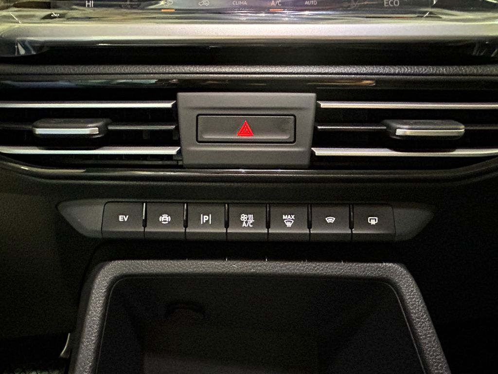 Ford Grand Tourneo 2025