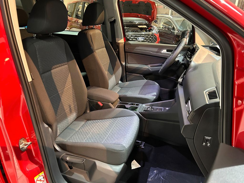 Ford Grand Tourneo 2025