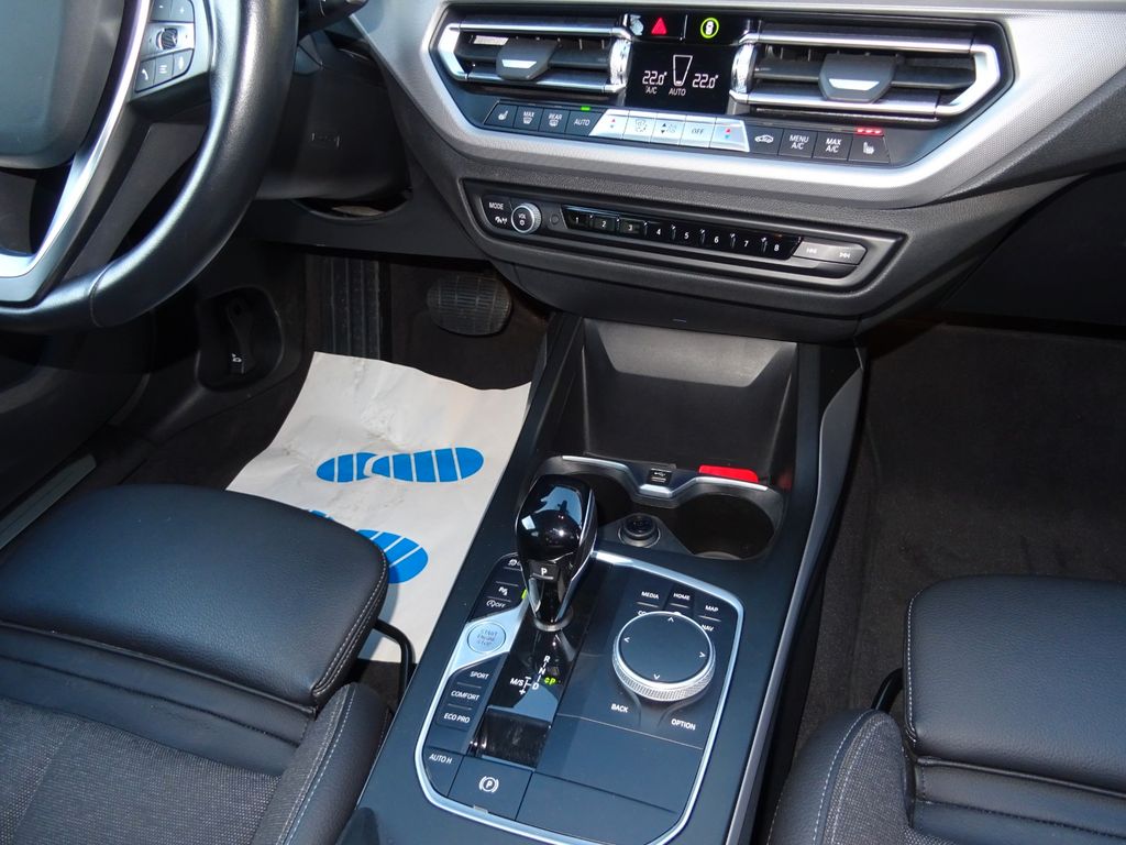 BMW 118 2022