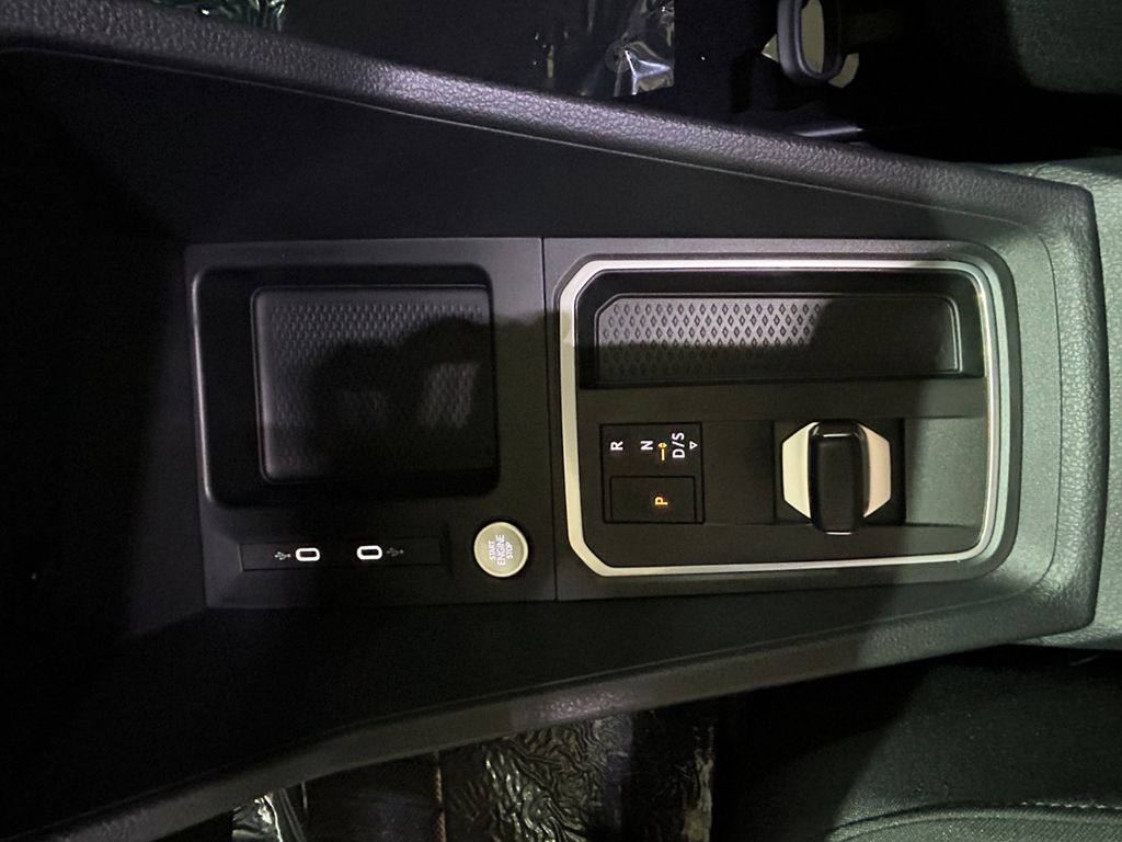 Ford Grand Tourneo 2025