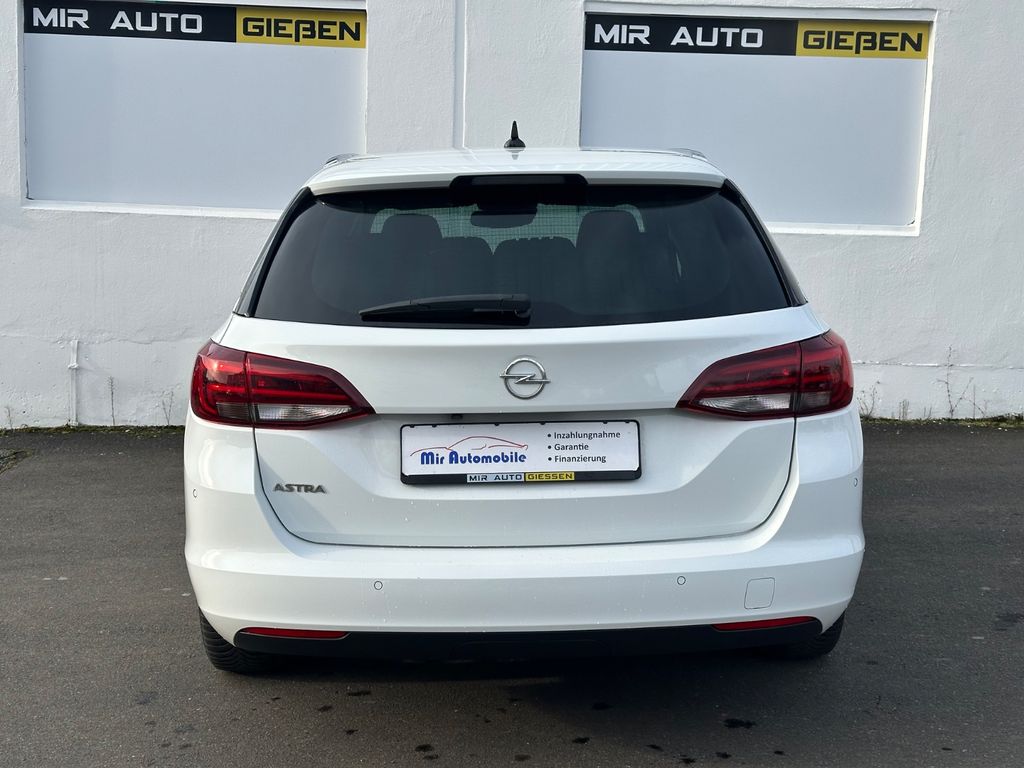 Opel Astra 2021