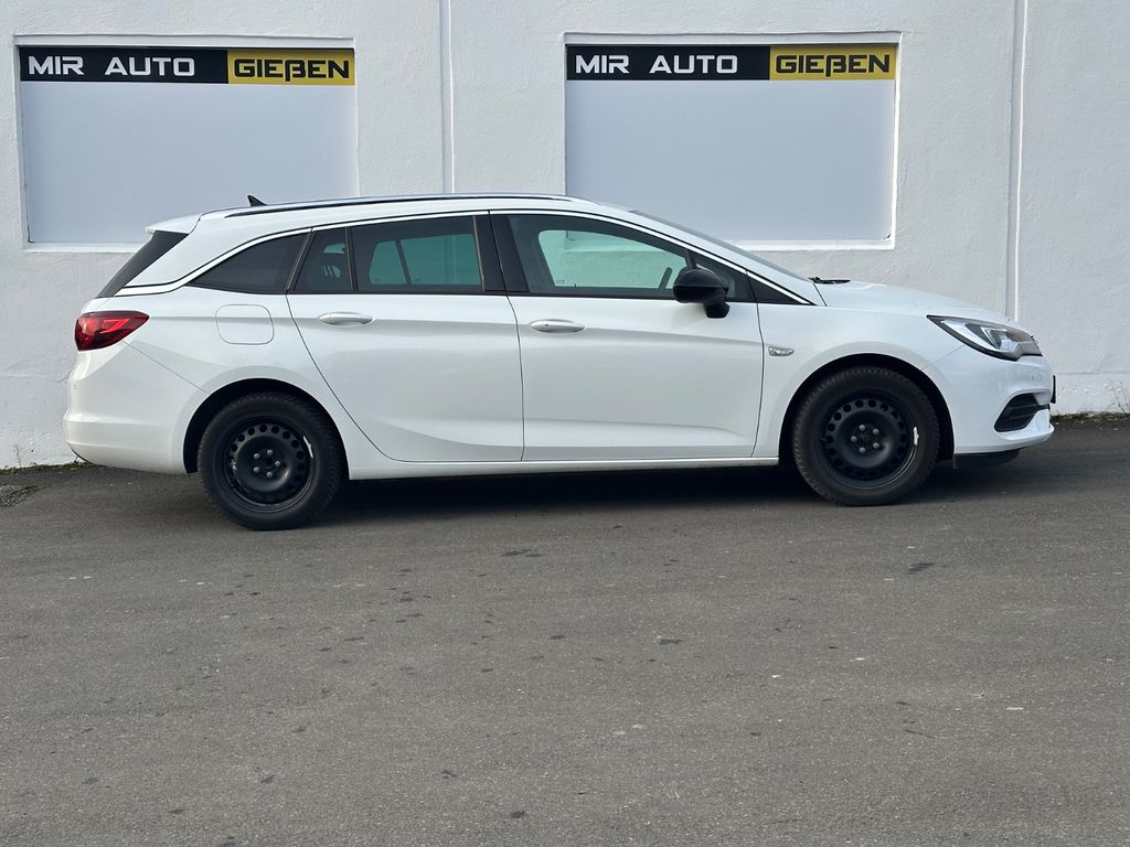 Opel Astra 2021