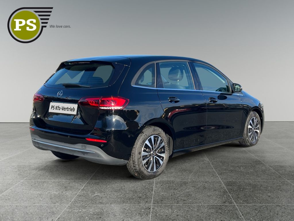 Mercedes-Benz B 200 2022