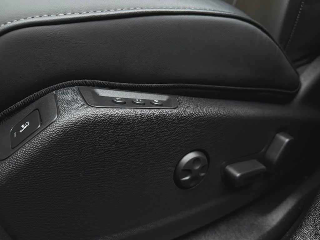 DS Automobiles DS7 (Crossback) 2025