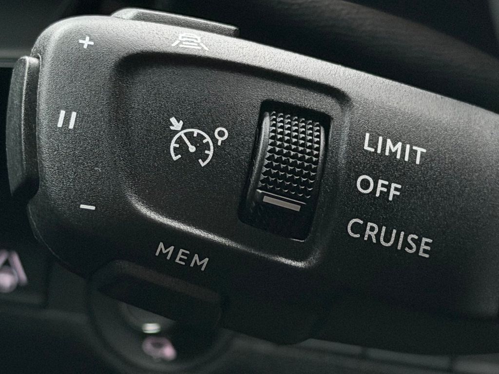 DS Automobiles DS7 (Crossback) 2025