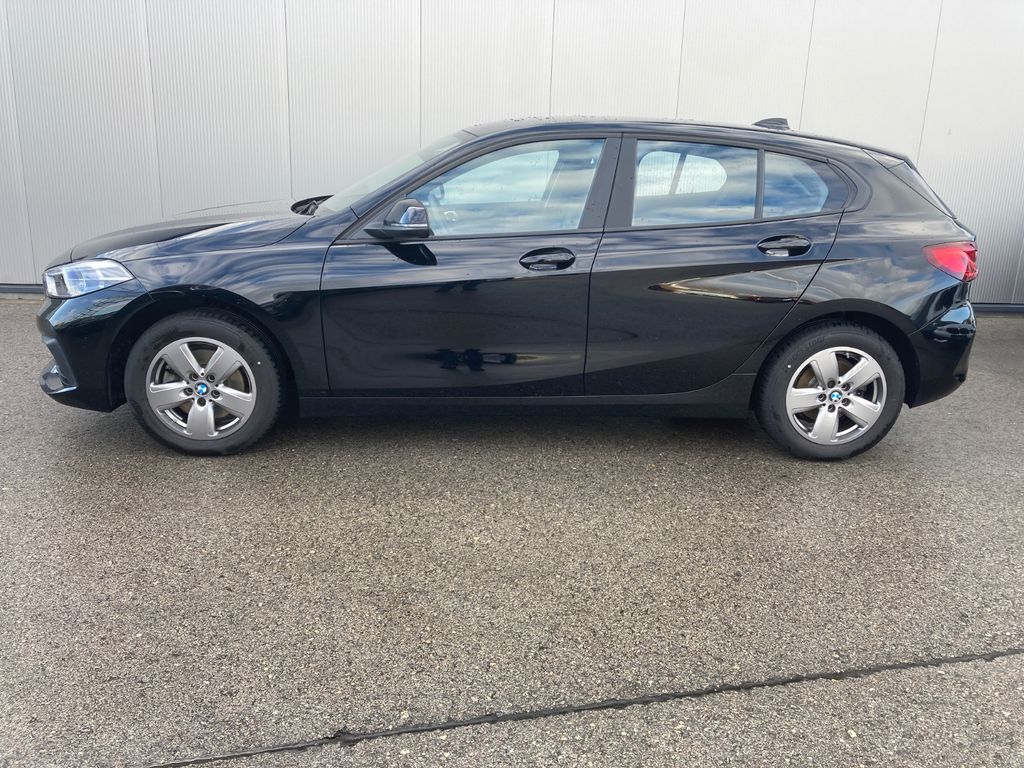 BMW 118 2023