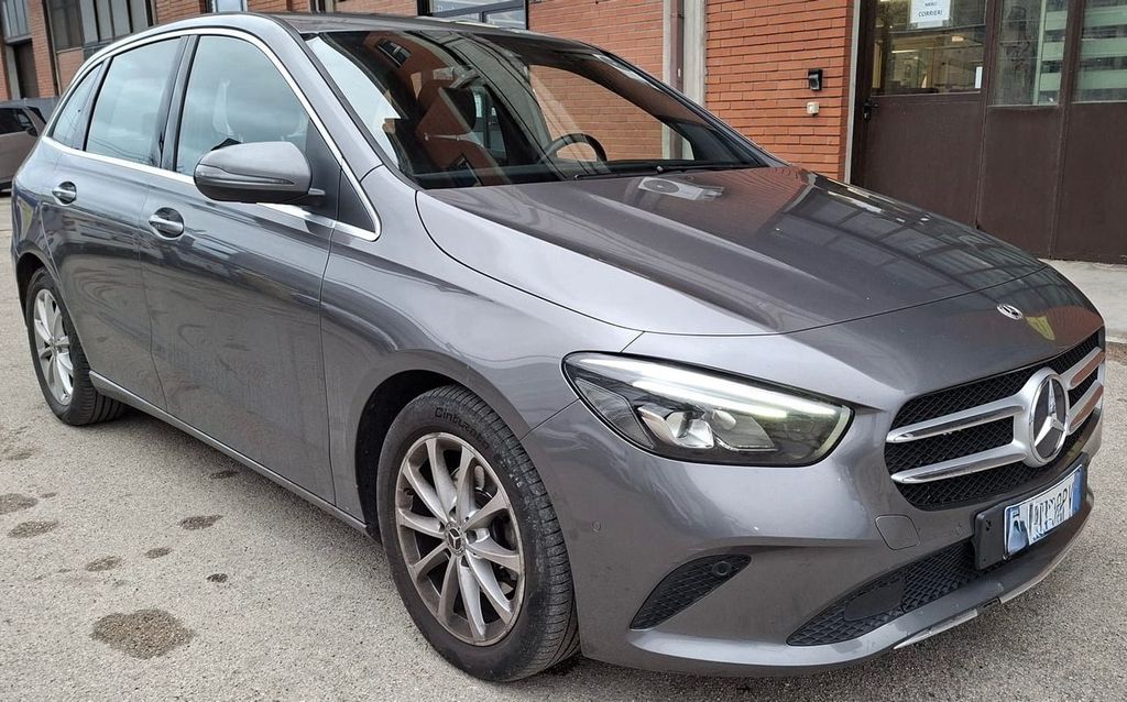 Mercedes-Benz B 200 2021