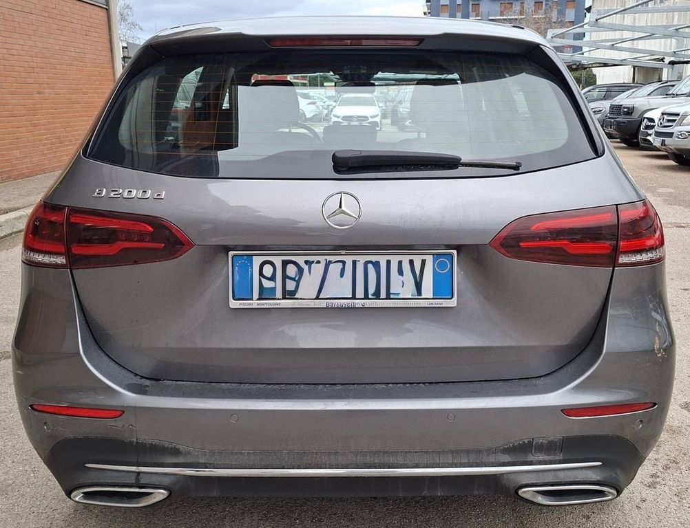 Mercedes-Benz B 200 2021