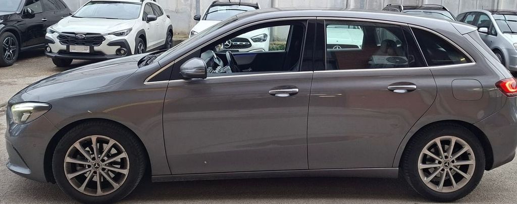 Mercedes-Benz B 200 2021