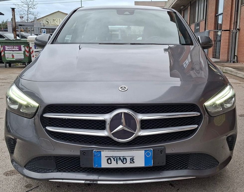 Mercedes-Benz B 200 2021