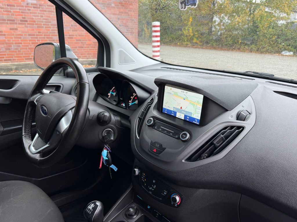 Ford Transit Courier 2022